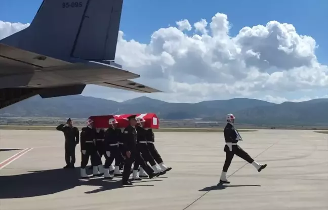 Şehit Piyade Uzman Çavuş Onur Çapan Isparta'da Defnedildi