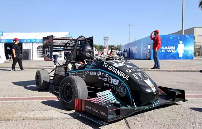 İTÜ Racing Takımı'nın Elektrikli Formula Aracı TEKNOFEST'te Tanıtıldı