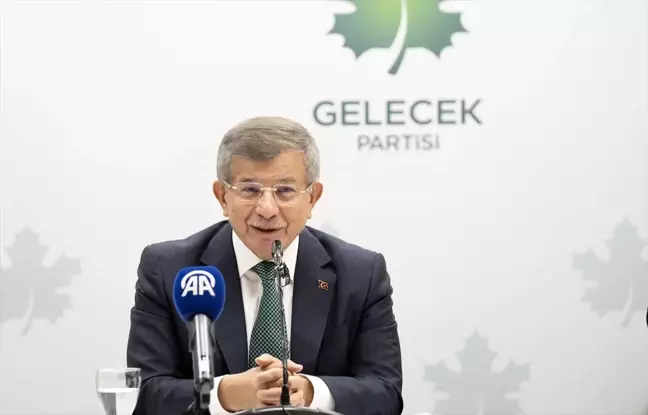 Davutoğlu: Emeklilerin İhtiyaçlarını Giderin