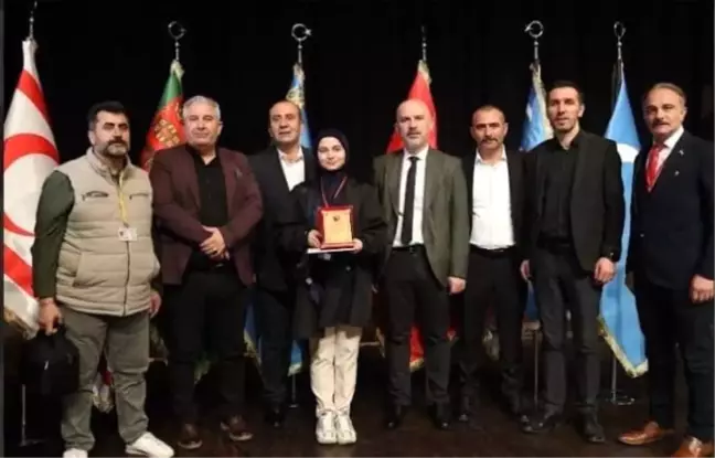 'Özüm Sözüm Dede Korkut' yarışmasında Bayburt'u Binbir temsil etti