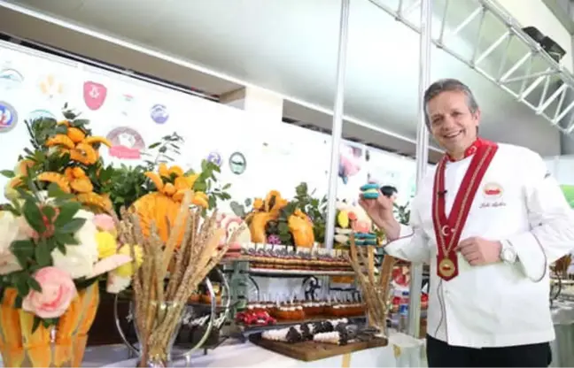 Aşçıyla Beraber Türk Mutfağını da İhraç Edebilmeliyiz