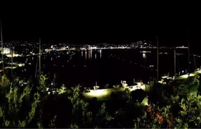 Hayat Kısa, Kuşlar Uçuyor