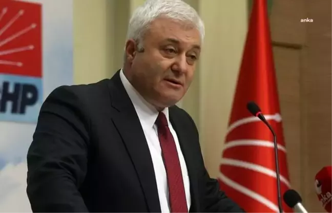 Tuncay Özkan: Yaşasın 1 Mayıs, Yaşasın İnsan Onuru! Ekmek ve Hürriyet Uğruna Mücadele Edenler Dert Görmesinler
