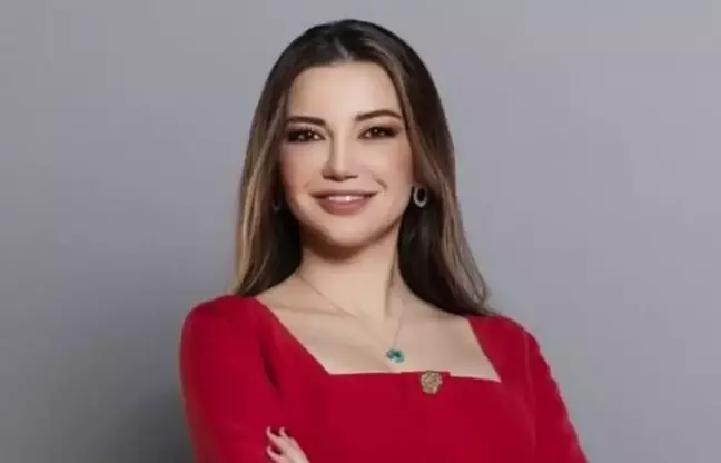 Esra Ezmeci final mi yaptı? Esra Ezmeci hangi kanala geçti? Esra Ezmeci bitti mi? Esra Ezmeci hangi kanalda? Esra Ezmeci Fox'tan ayrıldı mı?