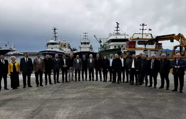 TBMM Balıkçılık ve Su Ürünleri Araştırma Komisyonu Trabzon'da Sektör Temsilcileriyle Buluştu