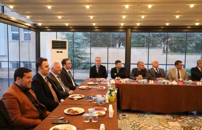 Hasankeyf Belediye Başkanı Abdulvahap Kusen'e veda yemeği verildi