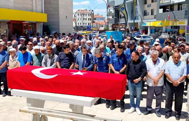 Konya'da elektrikli bisiklet kazasında hayatını kaybeden emekli polis toprağa verildi