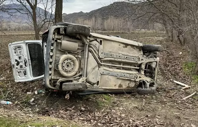 Tokat'ta Kamyonet Devrildi: 3 Yaralı