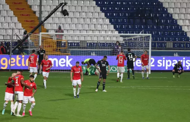 Beşiktaş'ın ligde galibiyet hasreti 5 maça çıktı