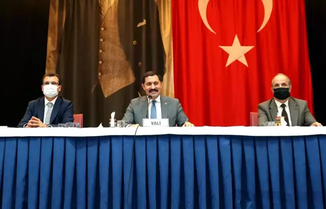 Valimiz Mustafa MASATLI, Merzifon Köy ve Mahalle Muhtarları Toplantısına Başkanlık Etti