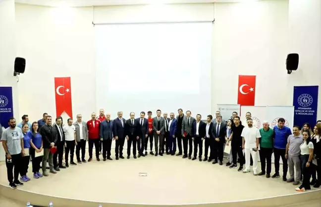 Diyarbakır Yenişehir Kaymakamı ve Belediye Başkan Vekili Murat Beşikci'ye spor ödülü