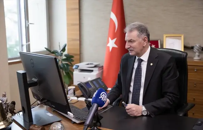 TMO Genel Müdürü Ahmet Güldal, 2023'e damga vuran fotoğraflara oy verdi