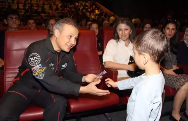 Alper Gezeravcı Yalova'da Öğrencilerle Buluştu