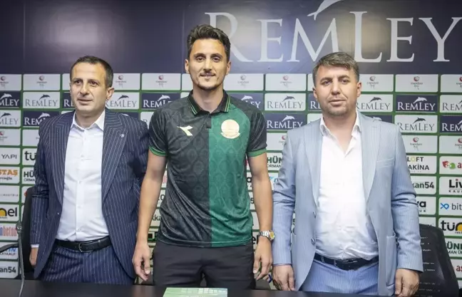 Sakaryaspor, Mustafa Pektemek'i transfer etti