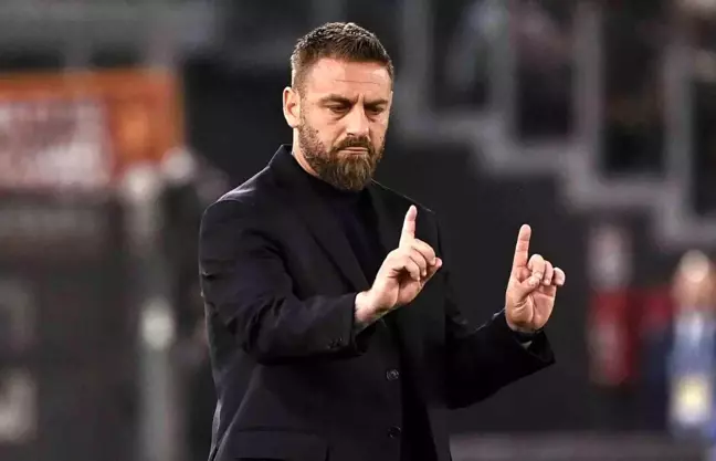 Roma, Daniele de Rossi ile Yollarını Ayırdı