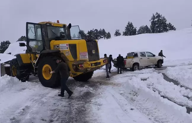 Kahramanmaraş'ta Kar Yağışı Nedeniyle Kırsal Mahallelere Ulaşım Kapandı