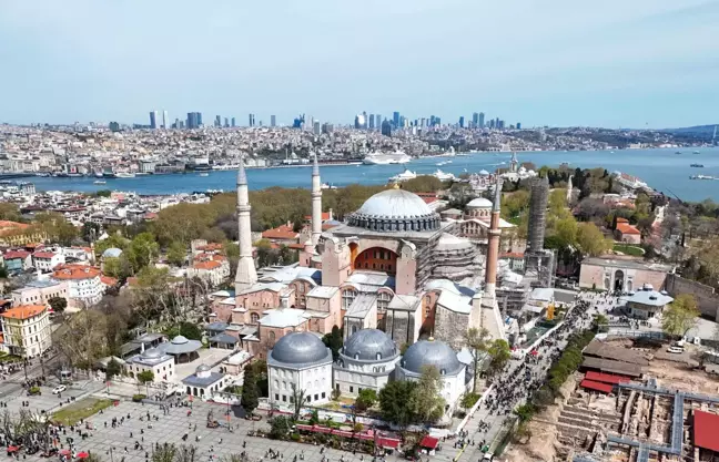 Türkiye, 2025'e Kadar 1 Milyon Çinli Turist Hedefliyor