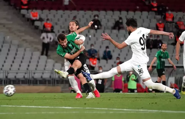 Misli.com 2. Lig: Kocaelispor: 4 - Sakaryaspor: 0