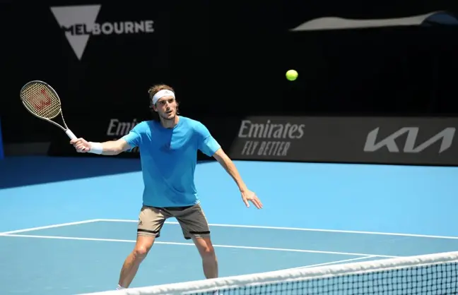 Yunan raket Tsitsipas'tan Djokovic'e eleştiri
