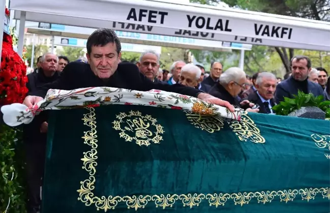 Gülay Kurtar Son Yolculuğuna Uğurlandı