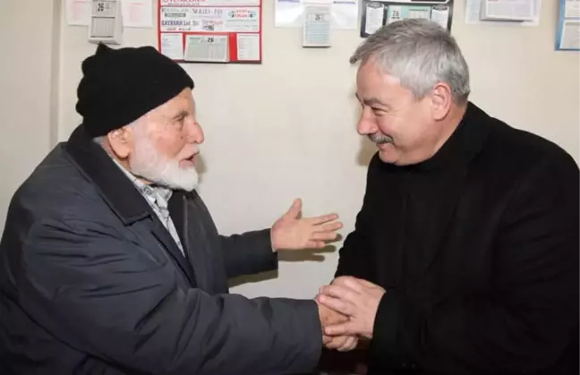 Başkan Yaralı Asırlık Çınarların Hayır Duasını Aldı