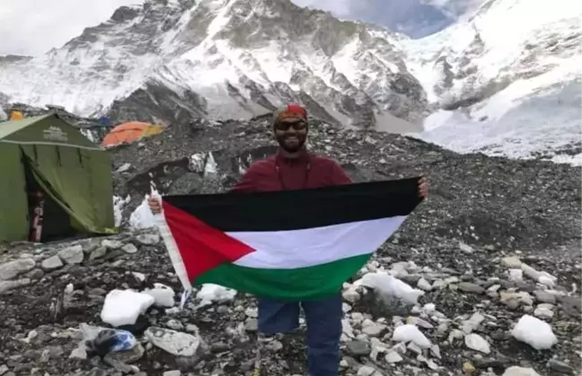 Filistinli Genç Tek Bacağıyla Everest'e Çıktı