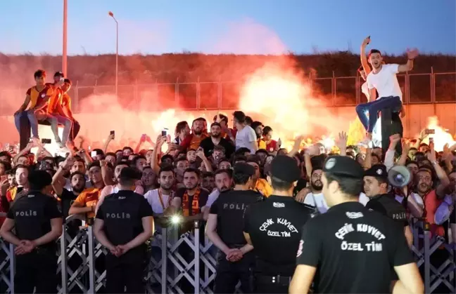 Falcao İstanbul'a geldi