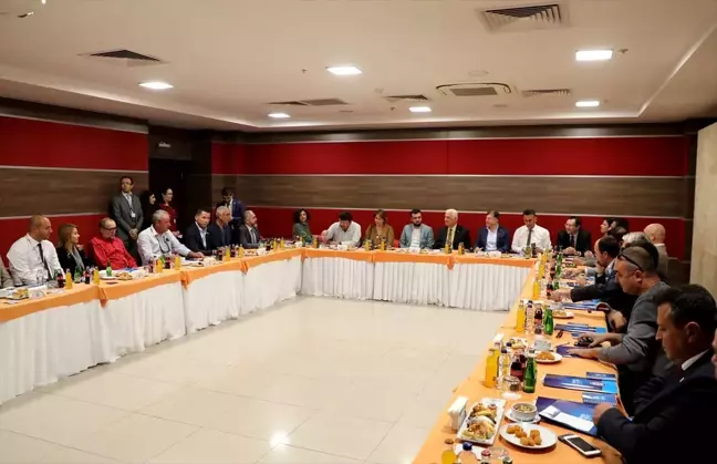 Muğla'da, Thomas Cook iflasından etkilenen turizmciler bir araya geldi