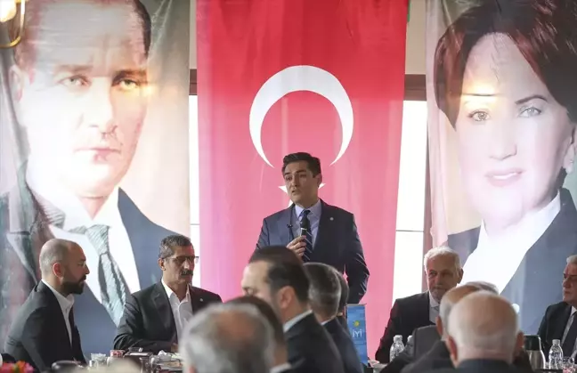 İYİ Parti İstanbul Büyükşehir Belediye Başkan Adayı Buğra Kavuncu, CHP'ye Eleştirilerde Bulundu