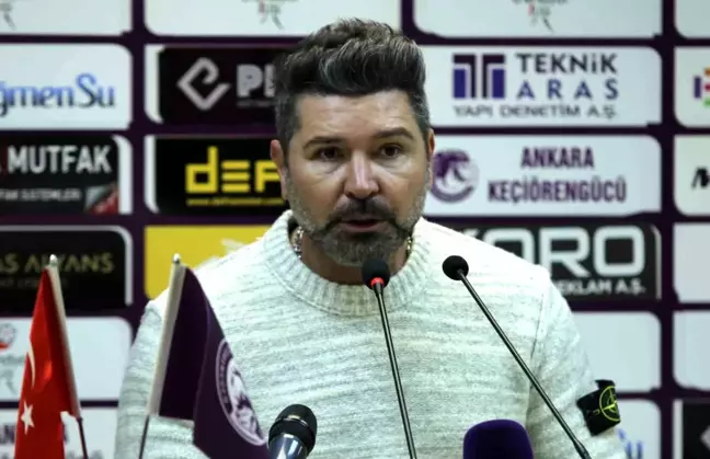 Erzurumspor FK Teknik Direktörü Hakan Kutlu: 'Gol yememenin yanında çok az pozisyon da veriyoruz'