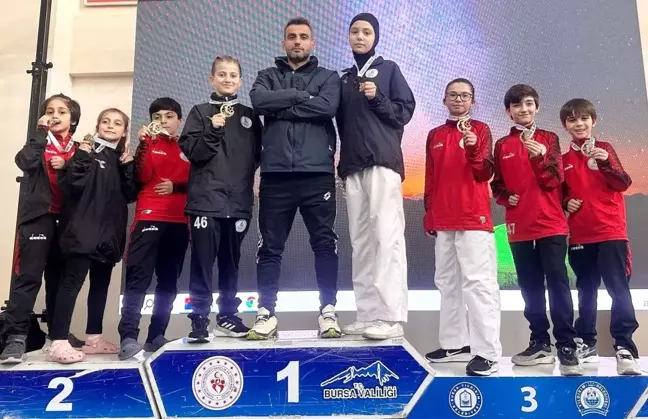 Körfez Gençlerbirliği, Bursa Karate Ligi'nde Zirveye Yerleşti