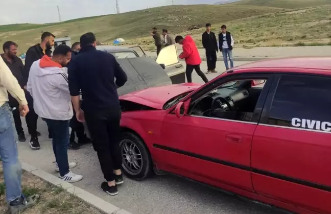 Edremit'te Kafa Kafaya Çarpışma: 1 Yaralı