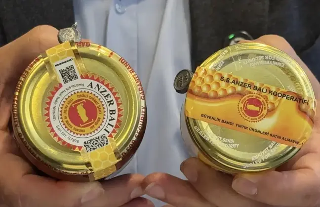 Anzer Ballıköy Muhtarı: Tüketiciler Sahte Anzer Balına Dikkat Etmeli