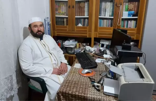 25 yıllık imam, camiye gelen okkalı elektrik faturasını manidar bir notla paylaştı