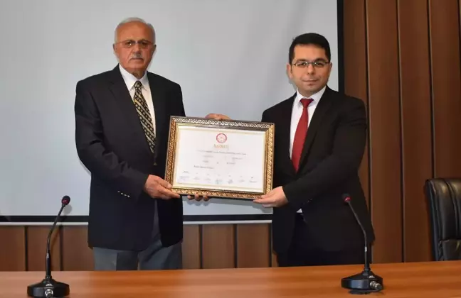 Hasan Kara, mazbatasını alarak Boyabat Belediye Başkanı oldu
