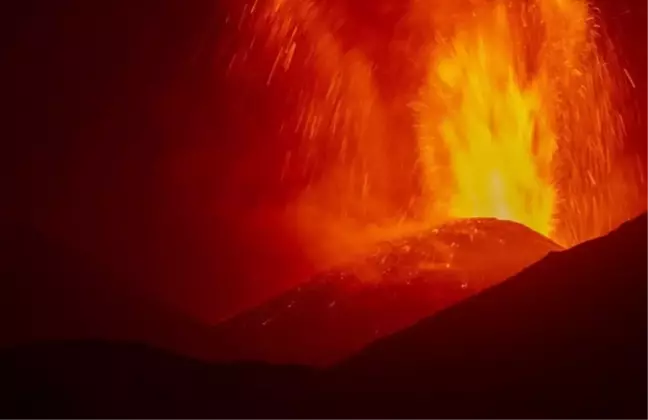 Etna Yanardağı patladı mı, Etna Yanardağı nerede, hangi ülkede?