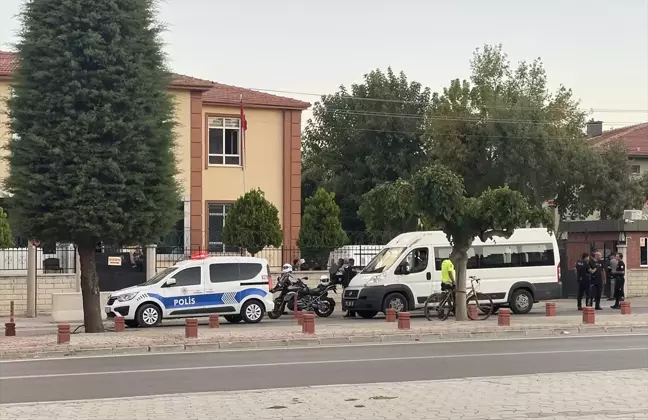 Konya'da Otomobilde Tartıştığı Karısını Bıçakla Öldüren Kişi Teslim Oldu