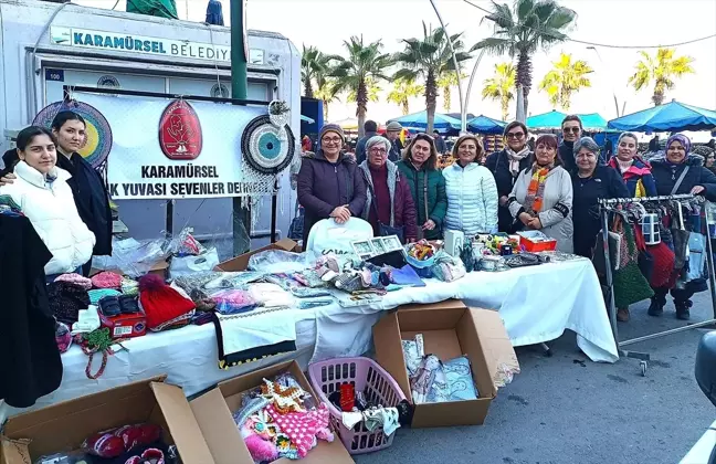 Karamürsel'de Çocuklar Yararına Kermes Düzenlendi