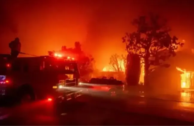 Los Angeles yangını söndü mü, devam ediyor mu, ölen var mı ABD?