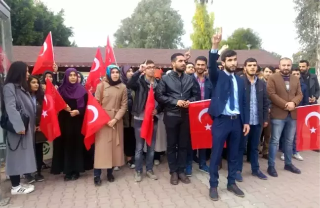 Çukurova Üniversitesi'nde Öğrencilerden Terör Tepkisi