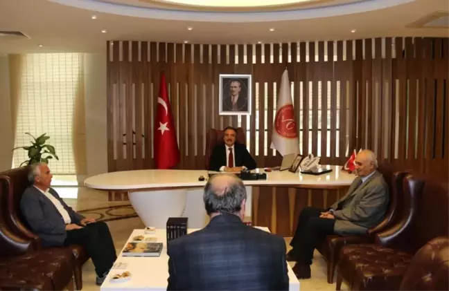 Hacıbektaş Belediye Başkanı Selmanpakoğlu, Rektör Bağlı'yı Ziyaret Etti