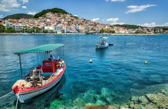 Midilli adası nerede? Midilli adasına nasıl gidilir? Midilli adasında gezilecek yereler nereler?