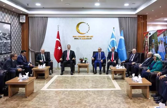 Bakan Fidan, Irak Türkmen Cephesi Erbil İl Başkanlığı'nı ziyaret etti