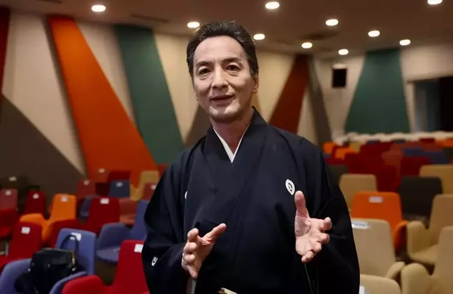 Japonya'nın İstanbul Başkonsolosluğu ile Beyoğlu Belediyesi'nin düzenlediği Nihonbuyo gösterisi izleyicilerle buluştu