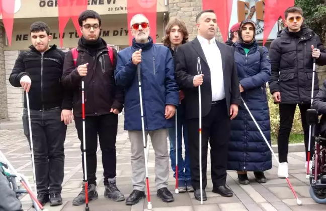 Elazığ'da Beyaz Baston Dünya Görme Engelli Haftası Etkinliği Düzenlendi