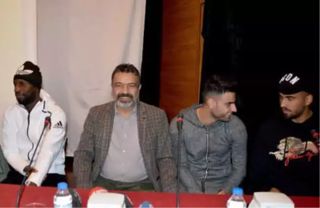 Kayserisporlu Futbolcular Çocuklarla Buluştu
