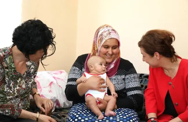 Başkan Köse'den yeni doğan bebeklere ziyaret