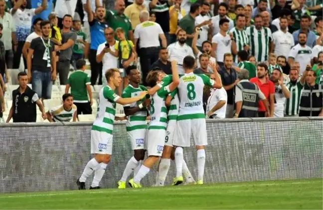 Bursaspor'un yüzü evinde gülüyor