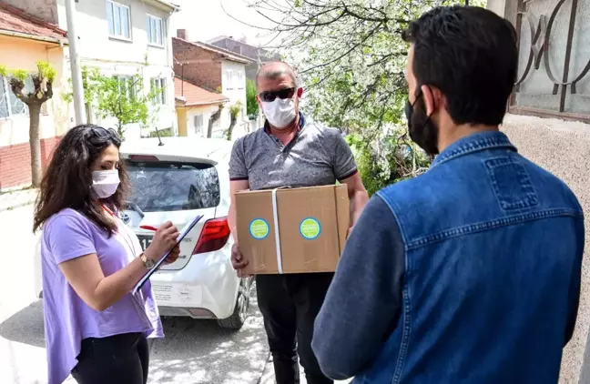 İhtiyaç sahiplerine yardım devam ediyor