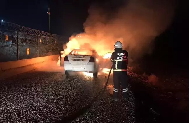 Reyhanlı'da Otomobilde Yangın Çıktı